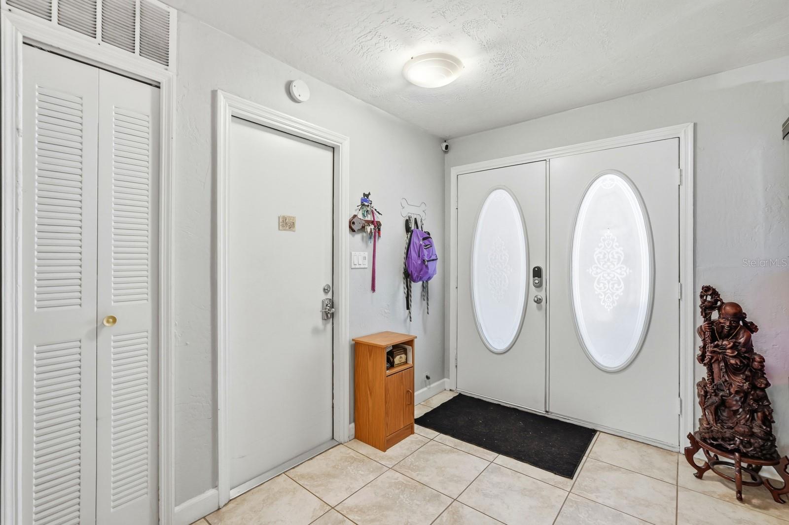 Image 3 of 41 For 934 Wilmington Drive