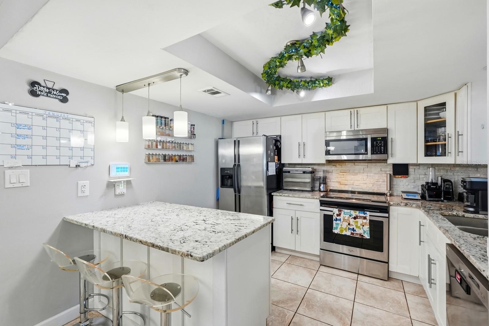 Image 9 of 41 For 934 Wilmington Drive