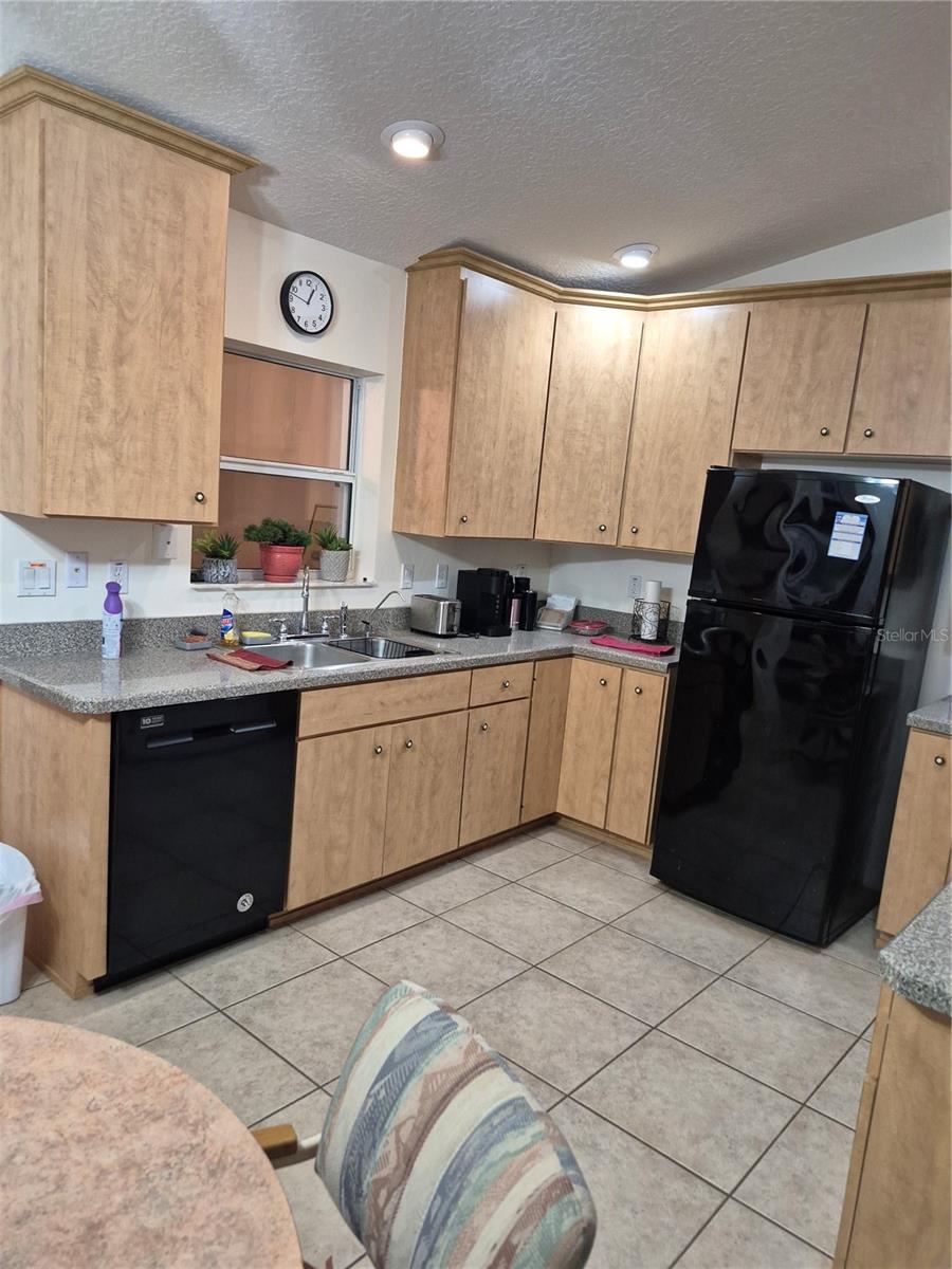 Image 16 of 26 For 73 Lynbrook Drive A