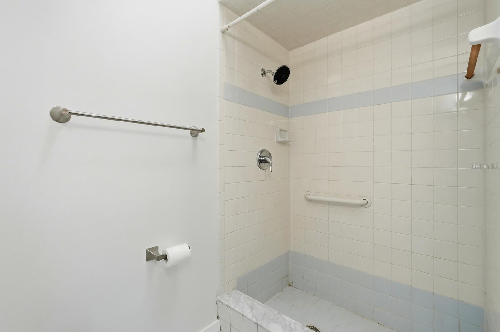 Image 19 of 37 For 550 Locust Street