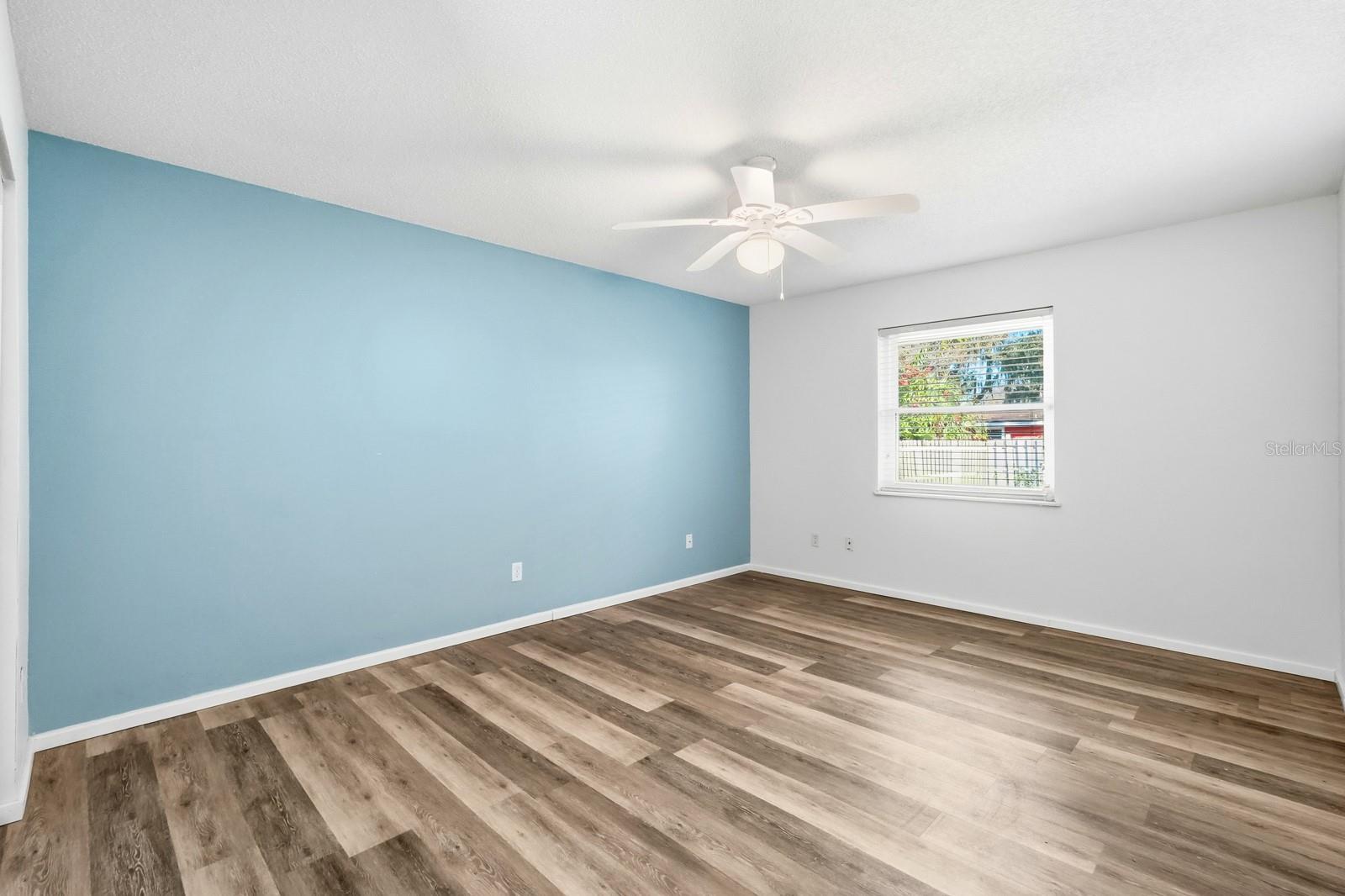 Image 20 of 37 For 550 Locust Street