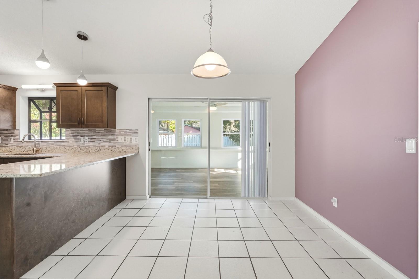 Image 23 of 37 For 550 Locust Street