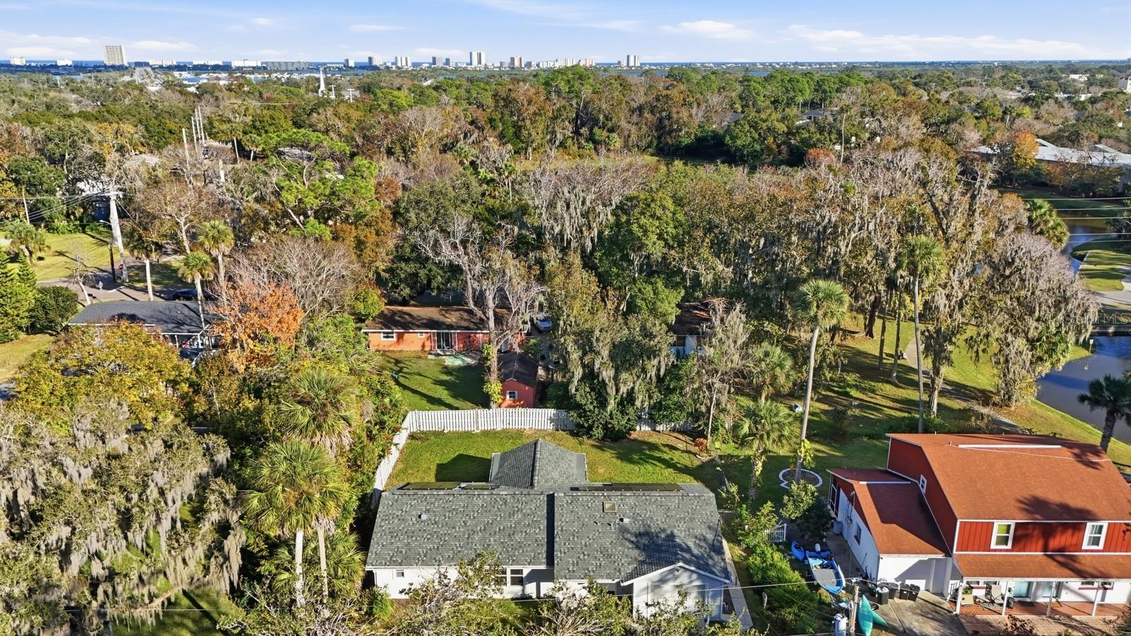 Image 35 of 37 For 550 Locust Street