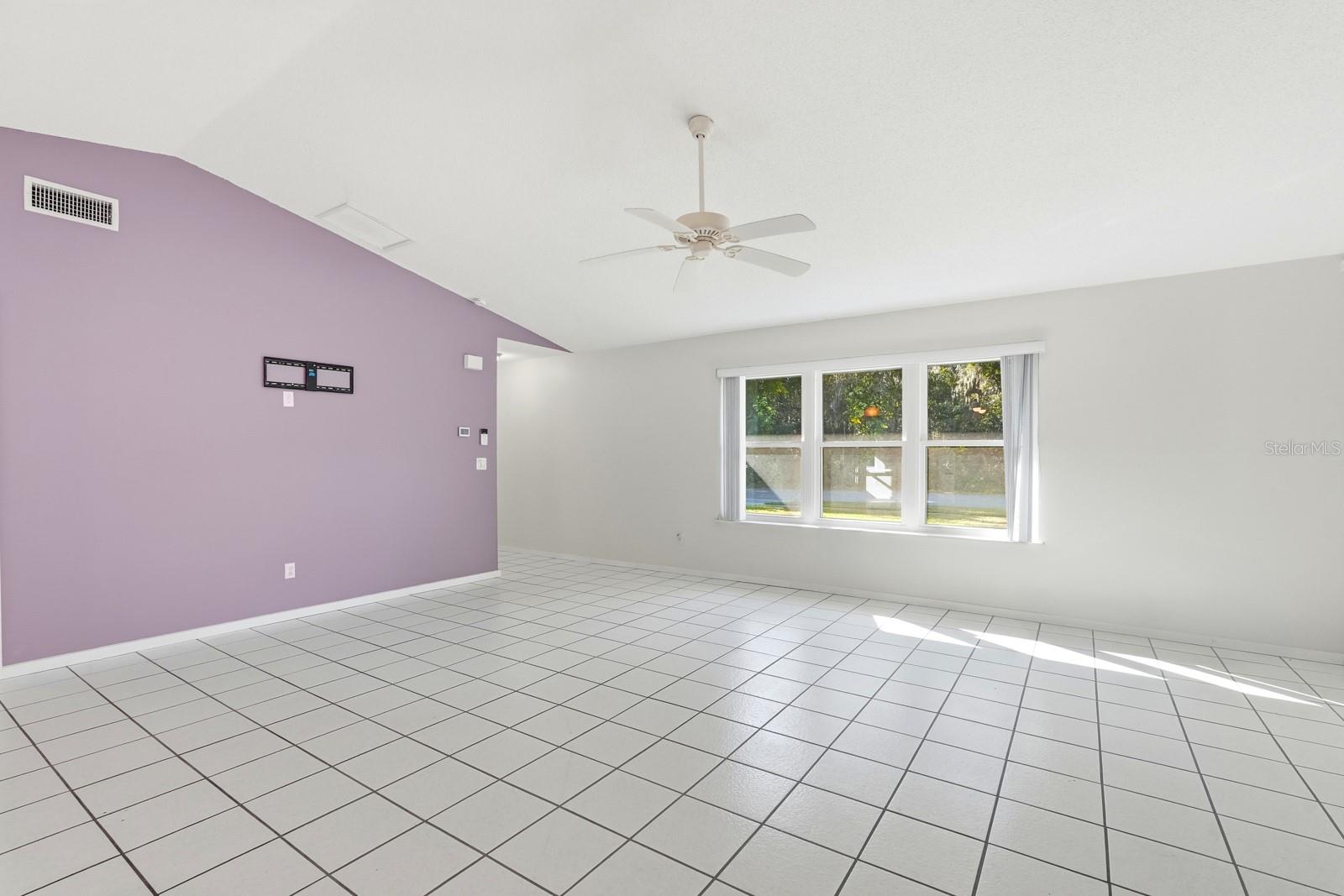 Image 6 of 37 For 550 Locust Street