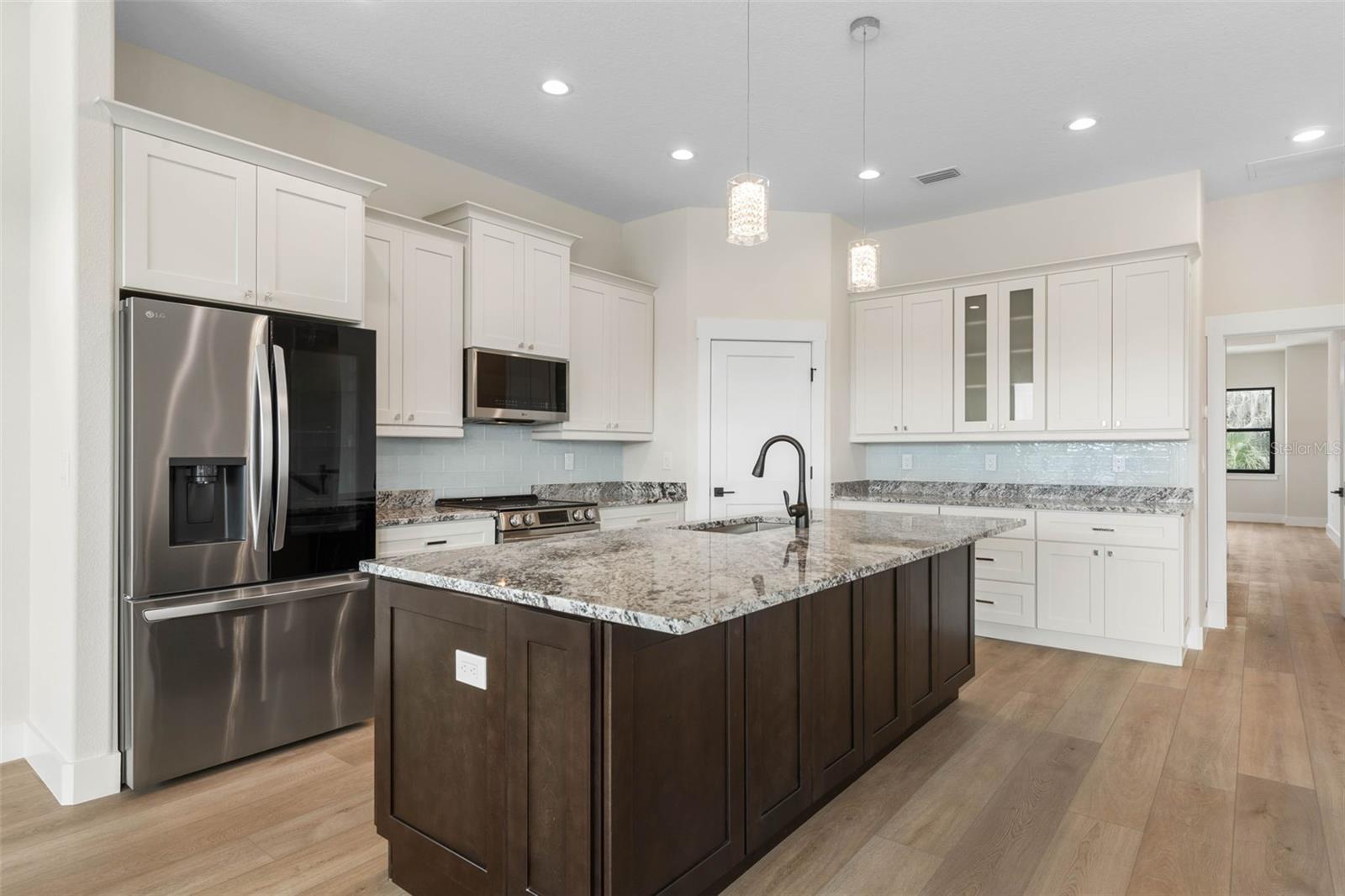 Image 20 of 97 For 250 Harbor Village Point N