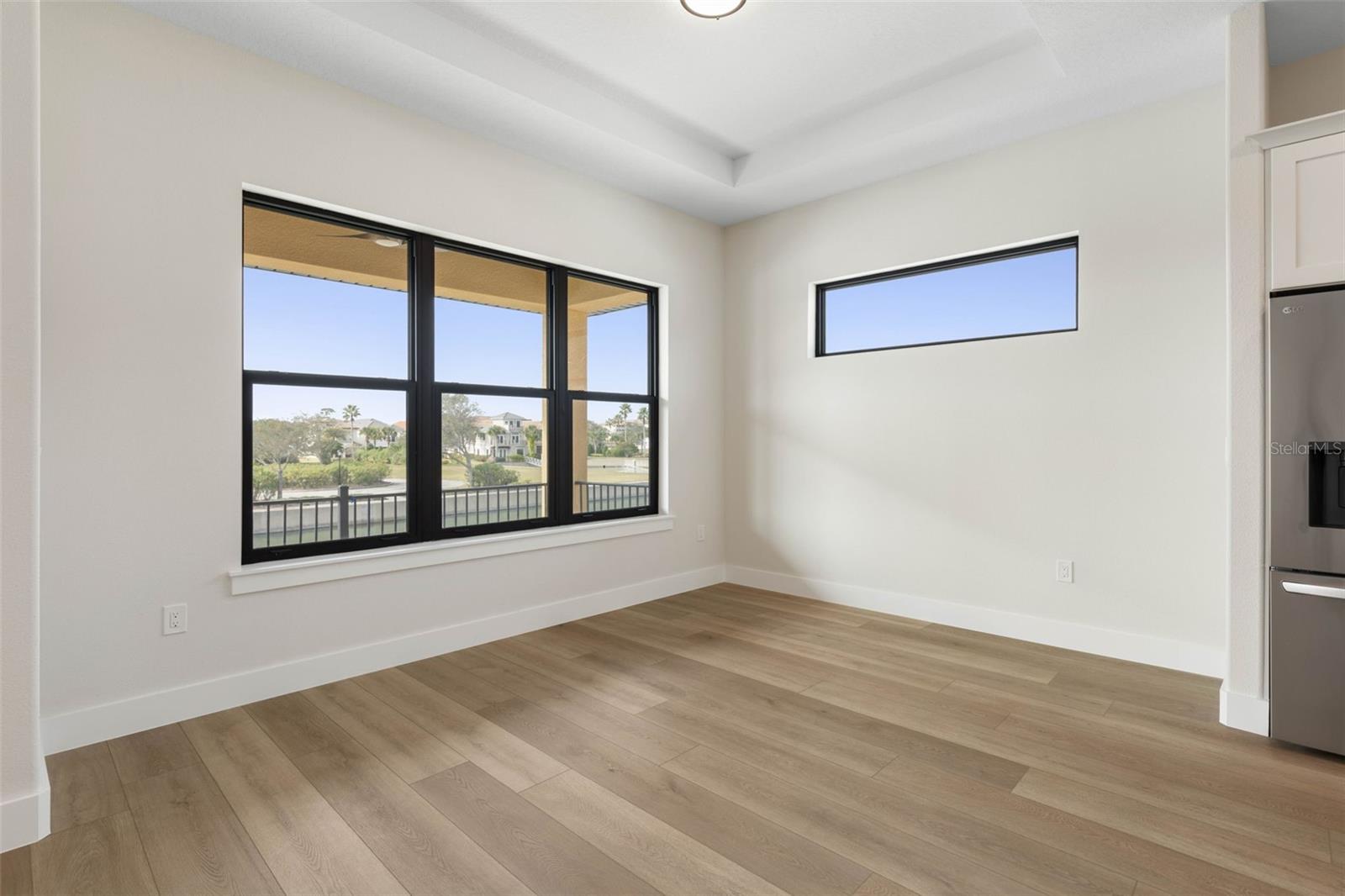 Image 24 of 97 For 250 Harbor Village Point N