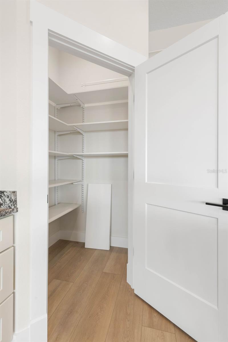 Image 27 of 97 For 250 Harbor Village Point N