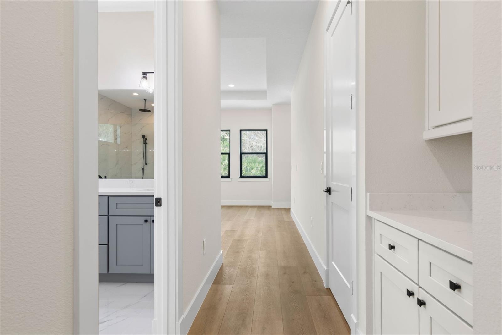 Image 32 of 97 For 250 Harbor Village Point N