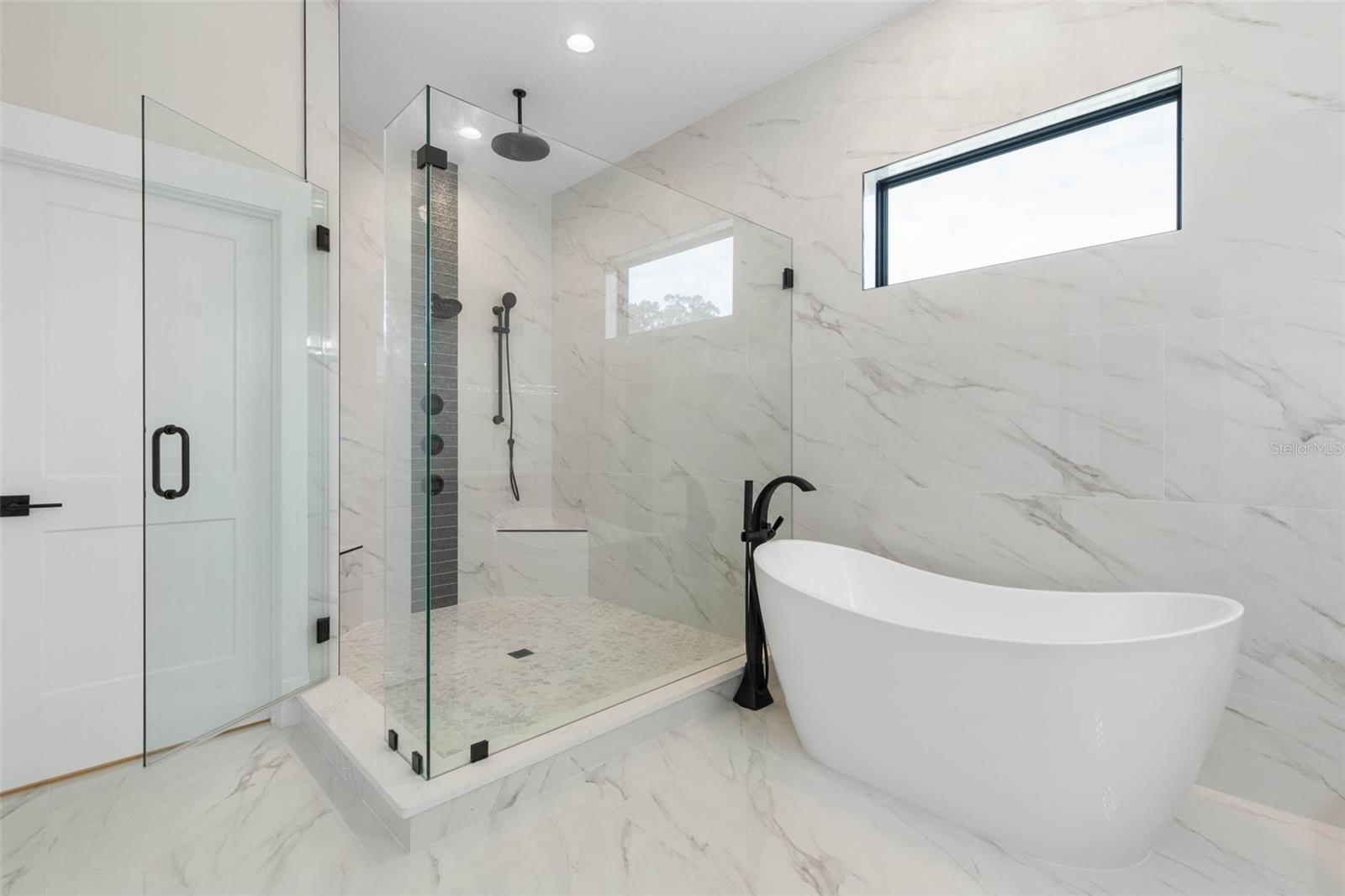 Image 41 of 97 For 250 Harbor Village Point N