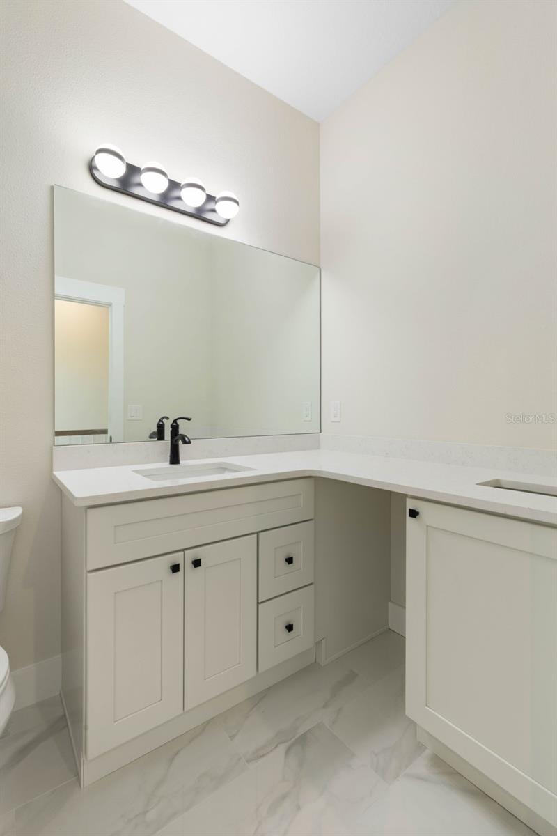 Image 49 of 97 For 250 Harbor Village Point N