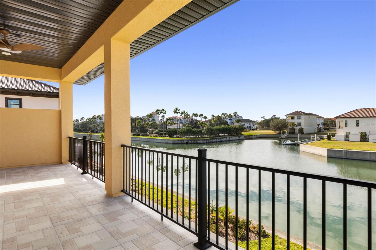 Image 5 of 97 For 250 Harbor Village Point N