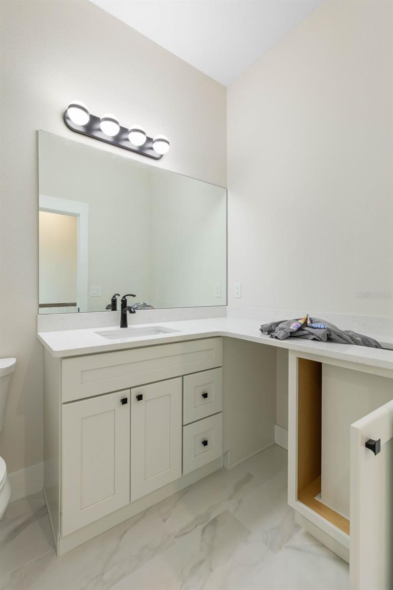 Image 51 of 97 For 250 Harbor Village Point N