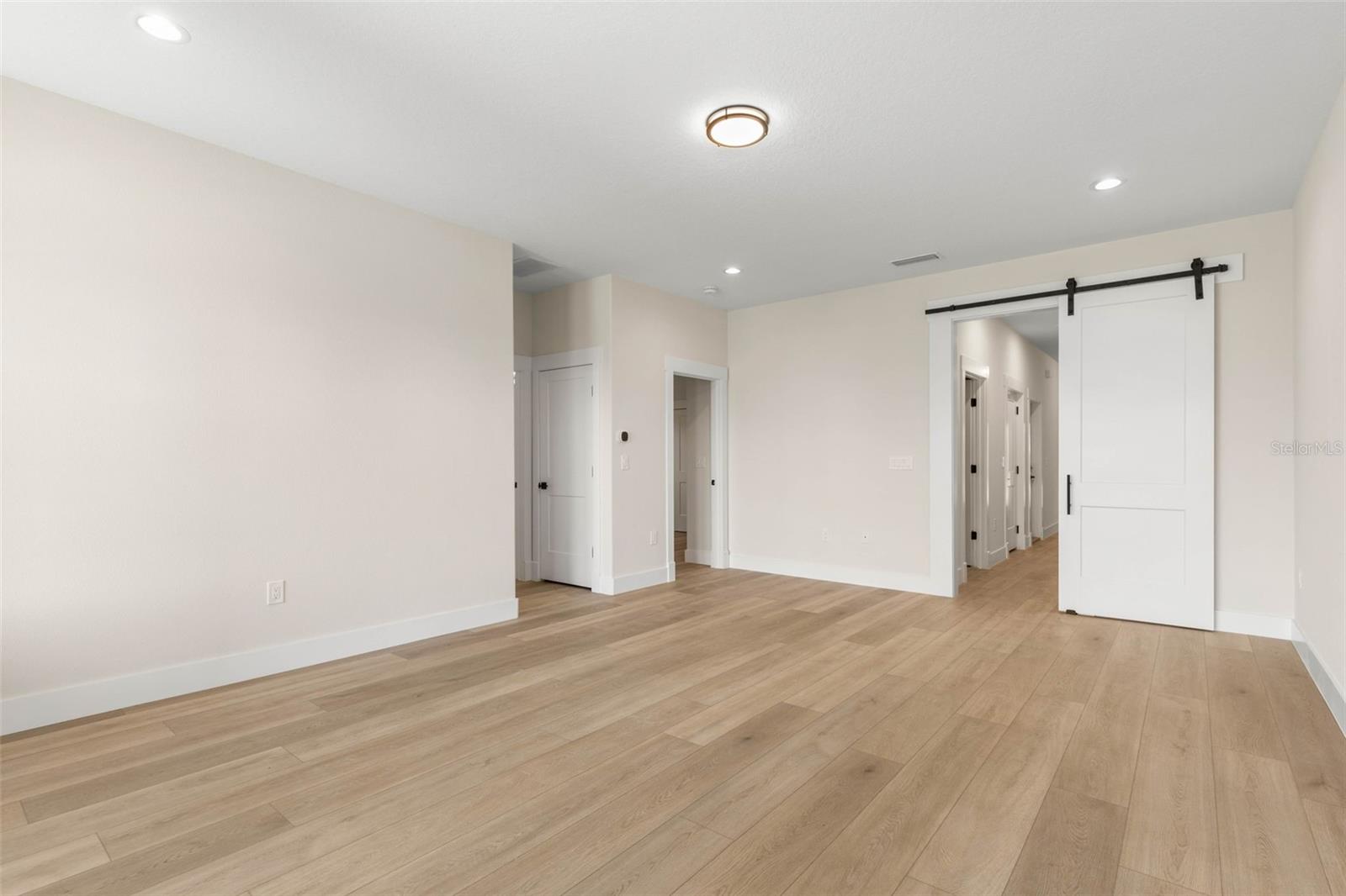 Image 58 of 97 For 250 Harbor Village Point N