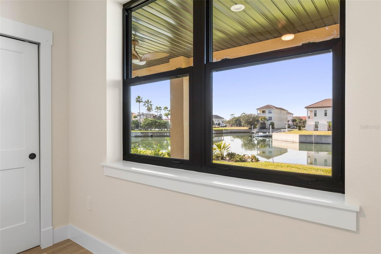 Image 62 of 97 For 250 Harbor Village Point N