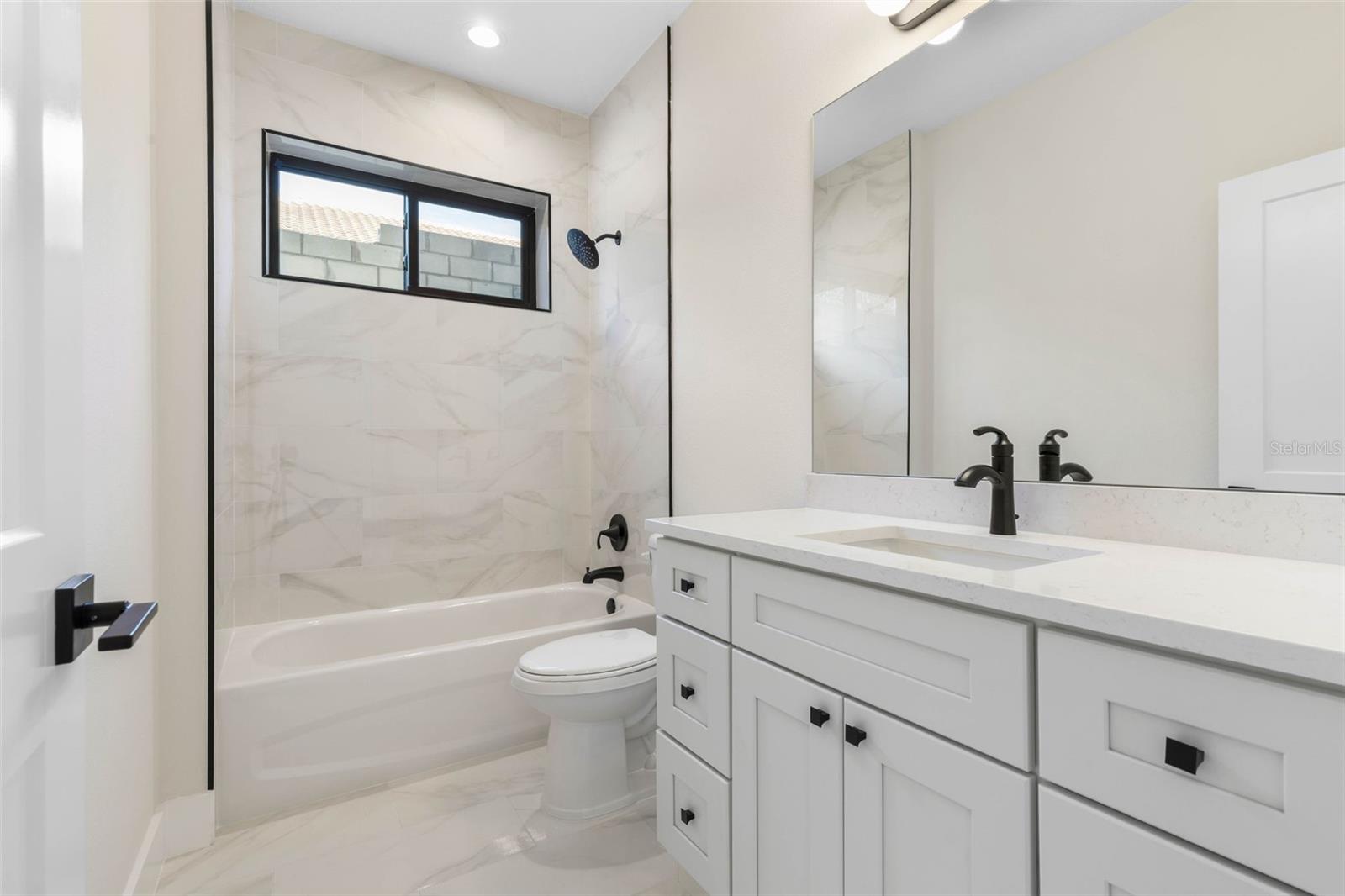 Image 64 of 97 For 250 Harbor Village Point N