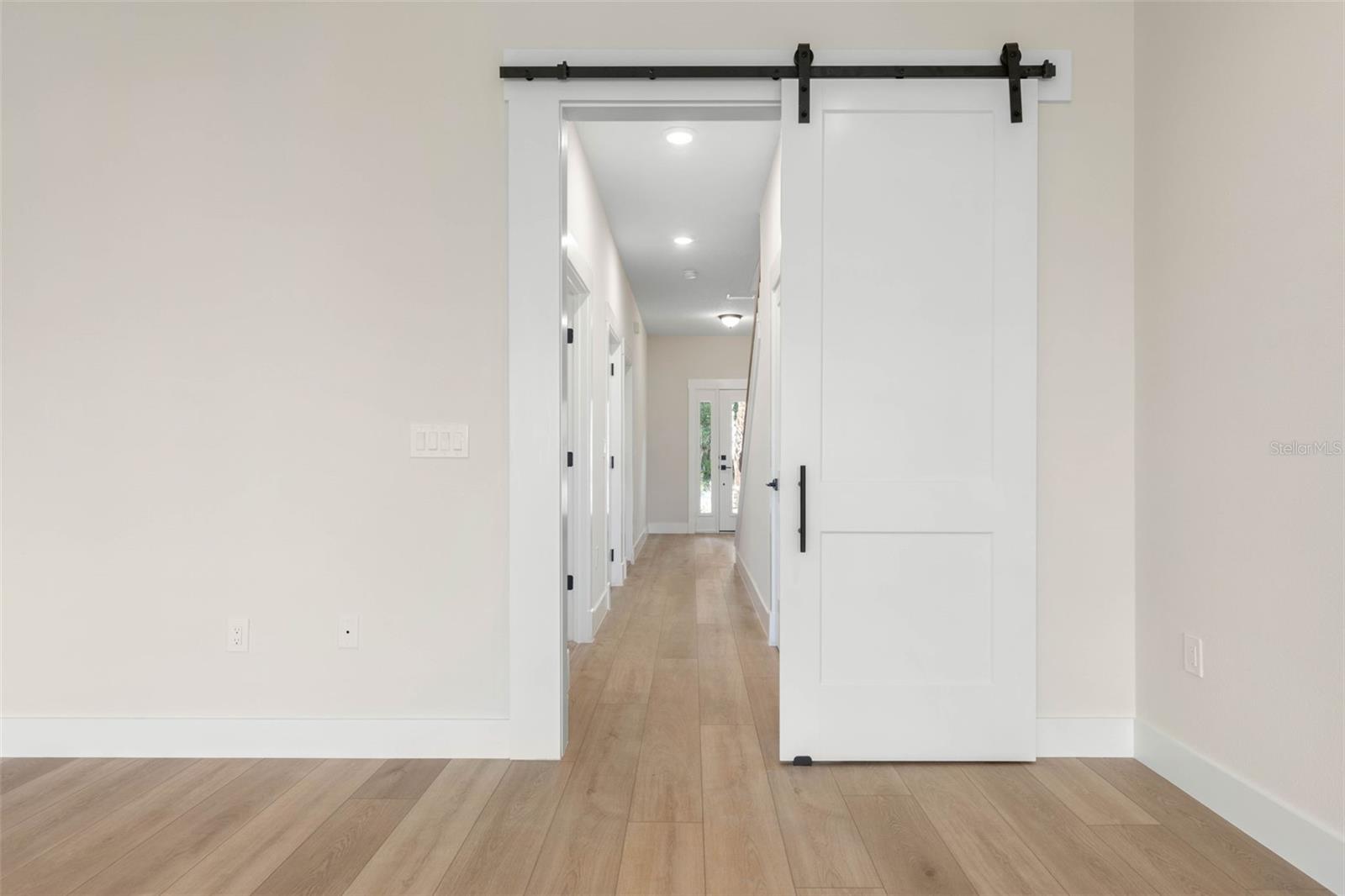 Image 67 of 97 For 250 Harbor Village Point N