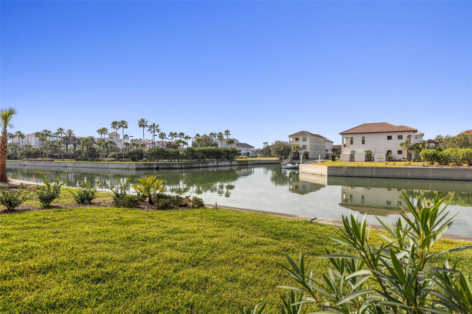 Image 81 of 97 For 250 Harbor Village Point N