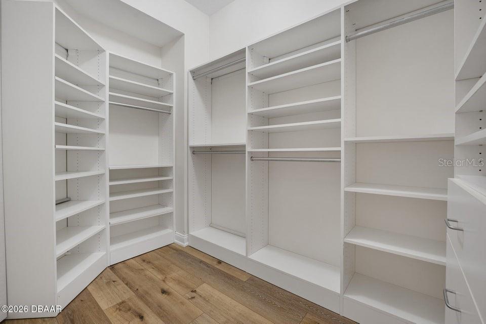 Image 14 of 56 For 231 Riverside Drive 2601-1