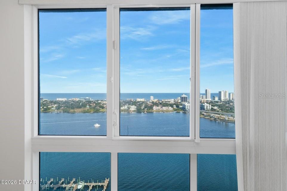 Image 16 of 56 For 231 Riverside Drive 2601-1