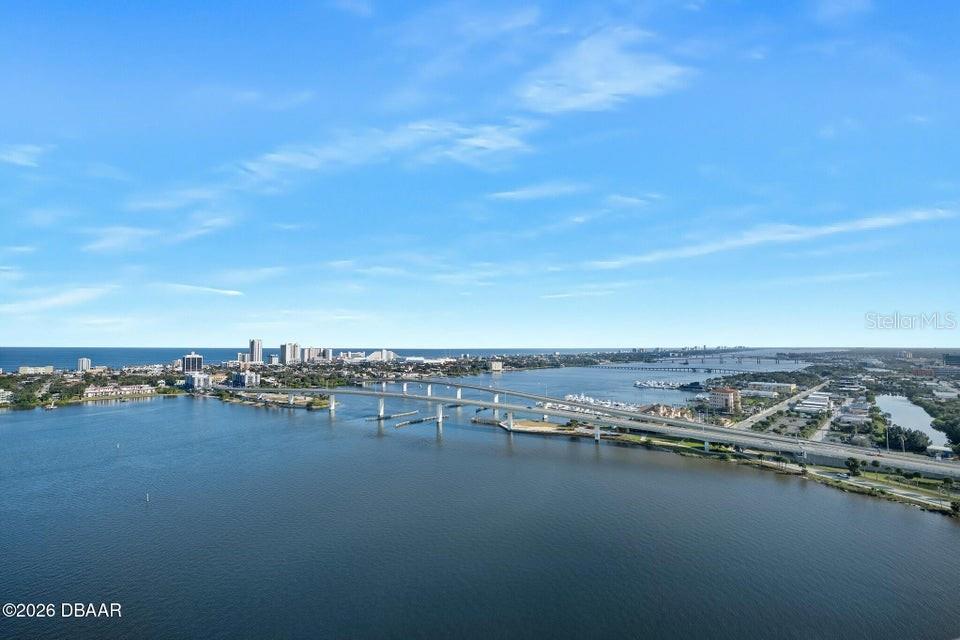 Image 32 of 56 For 231 Riverside Drive 2601-1