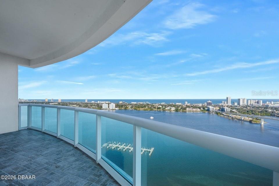 Image 33 of 56 For 231 Riverside Drive 2601-1