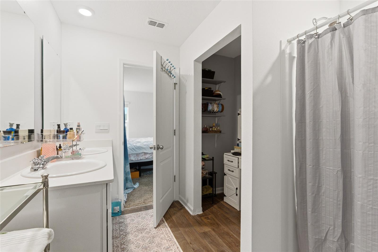 Image 20 of 43 For 72 Bogey Place