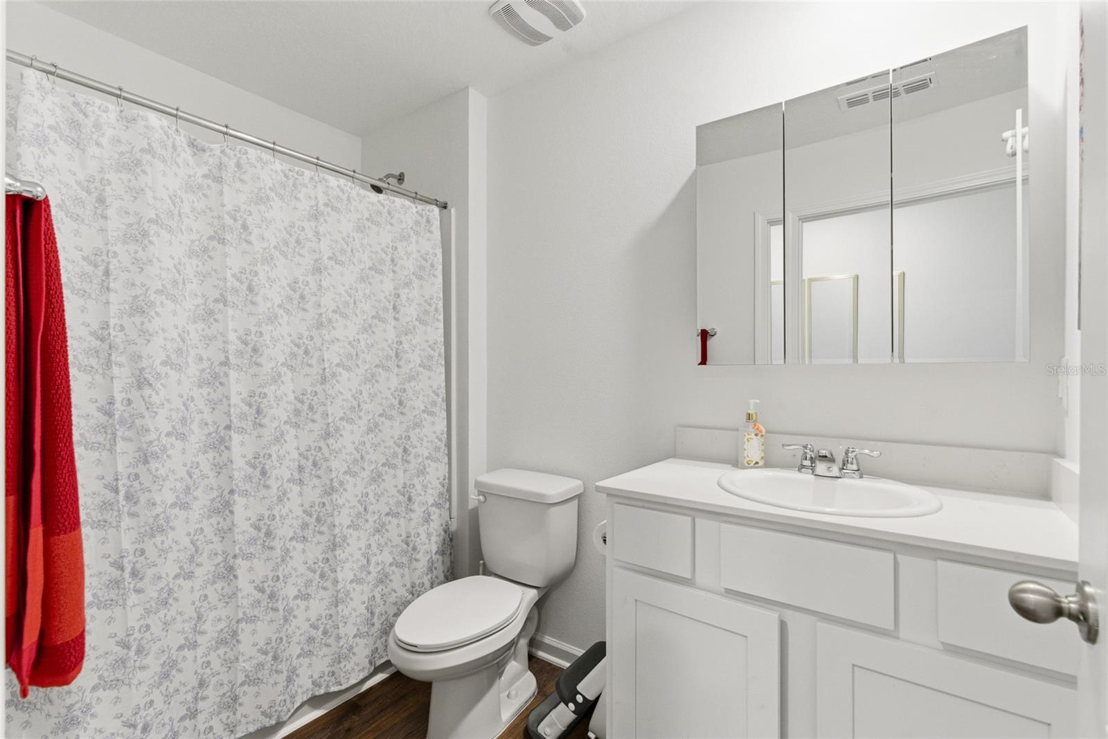 Image 24 of 43 For 72 Bogey Place