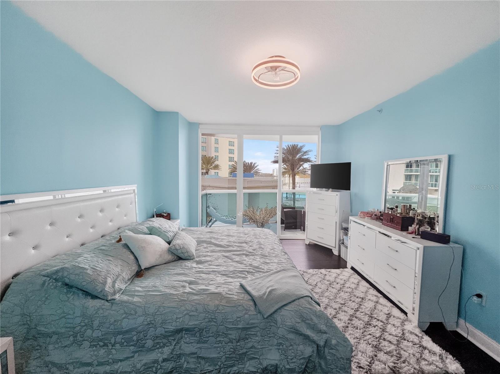 Image 13 of 40 For 231 Riverside Drive 208-1