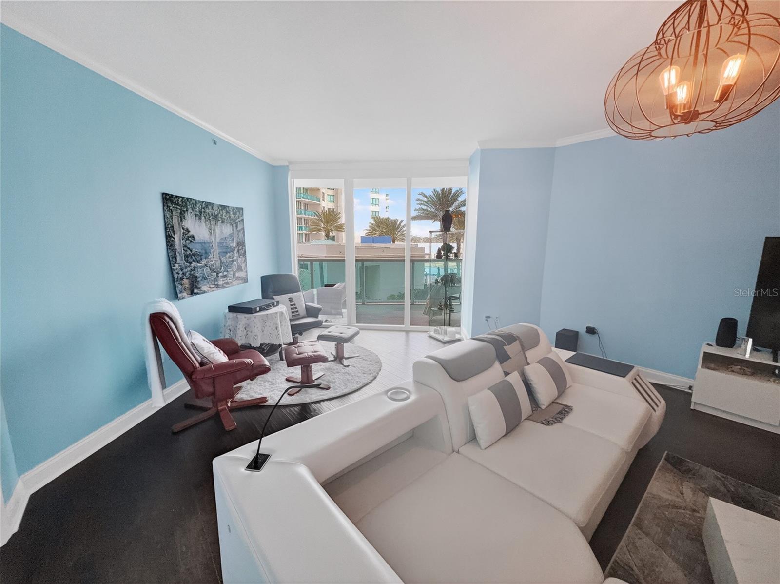 Image 15 of 40 For 231 Riverside Drive 208-1