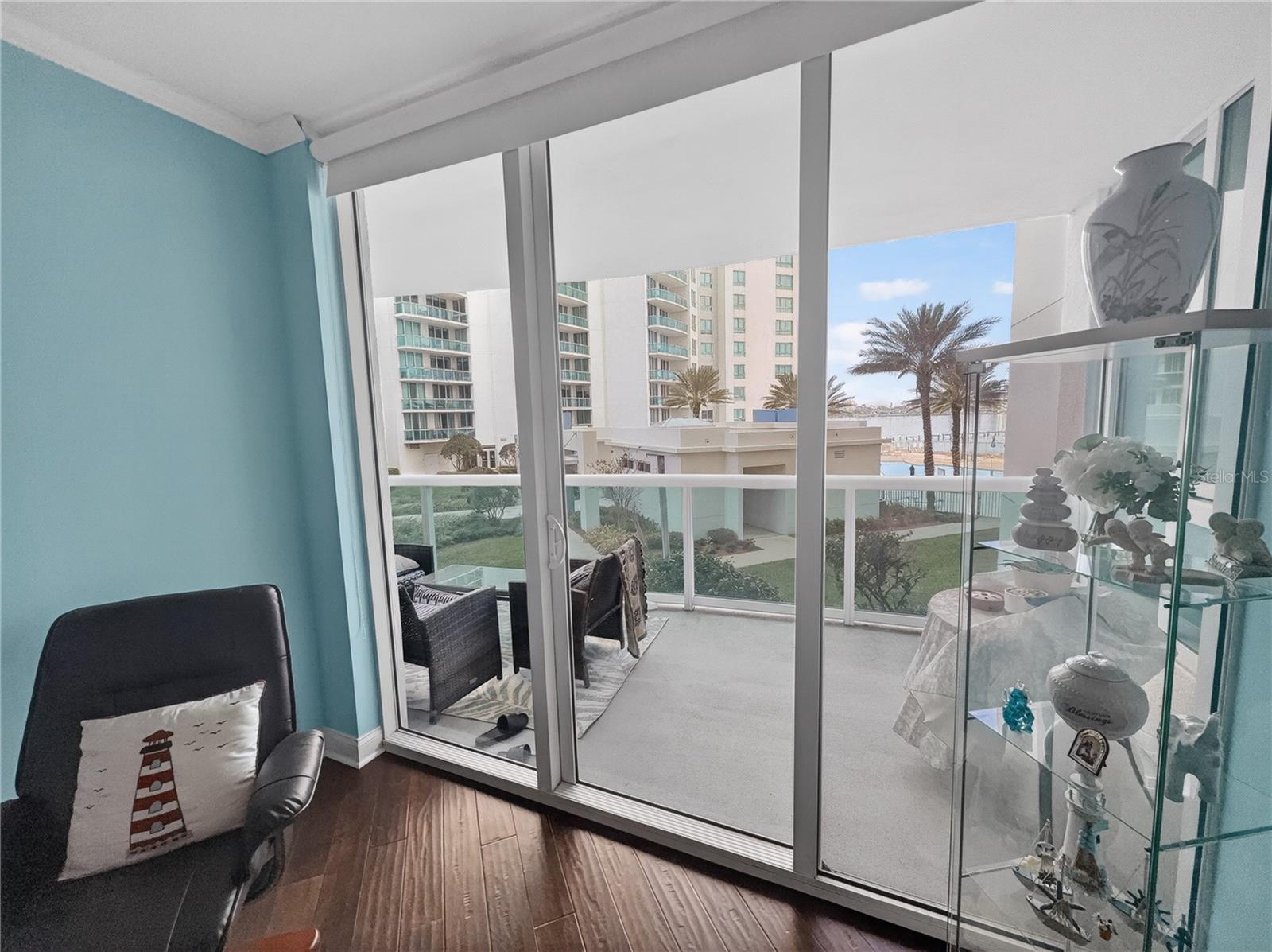 Image 18 of 40 For 231 Riverside Drive 208-1