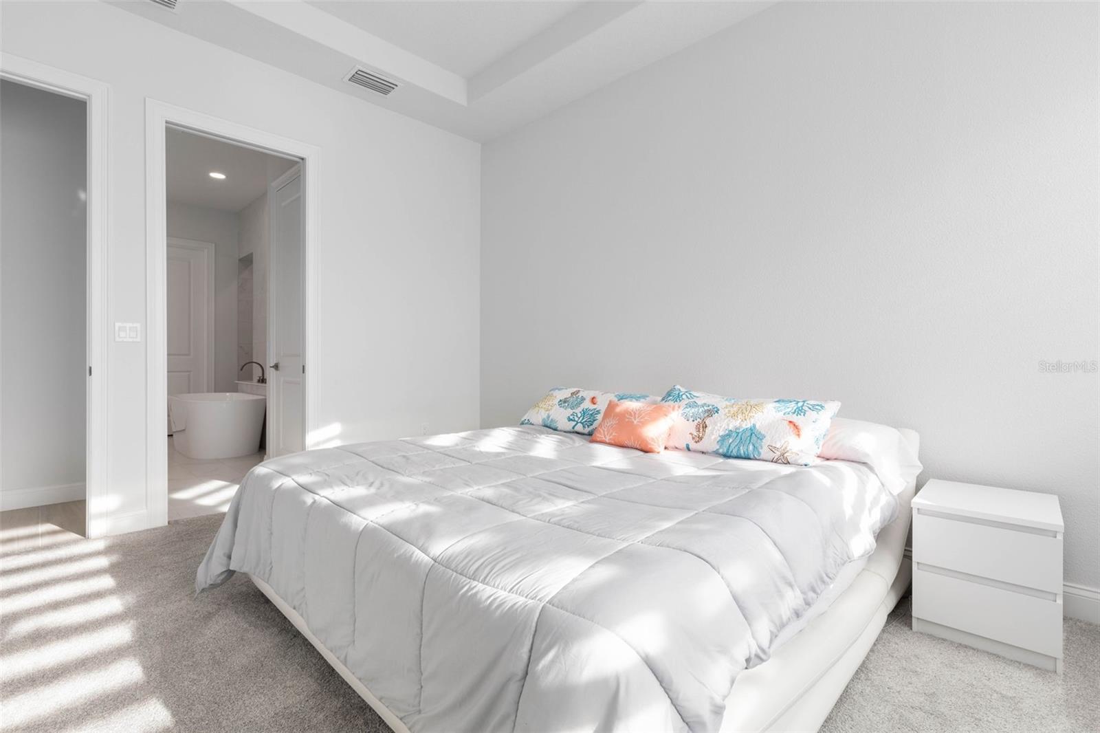 Image 24 of 65 For 23 Ocean Ridge Boulevard N