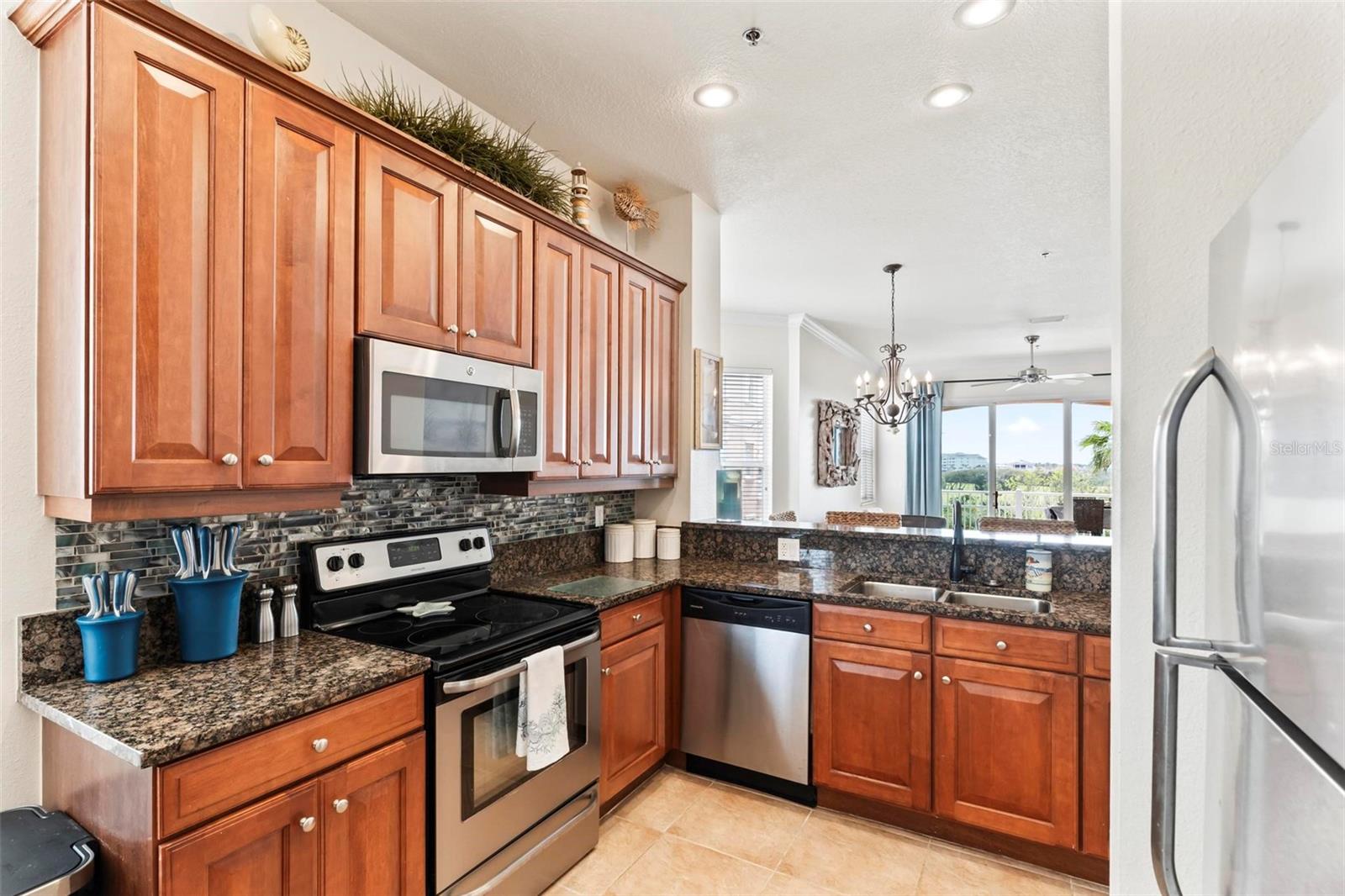 Image 11 of 88 For 35 Ocean Crest Way 1135