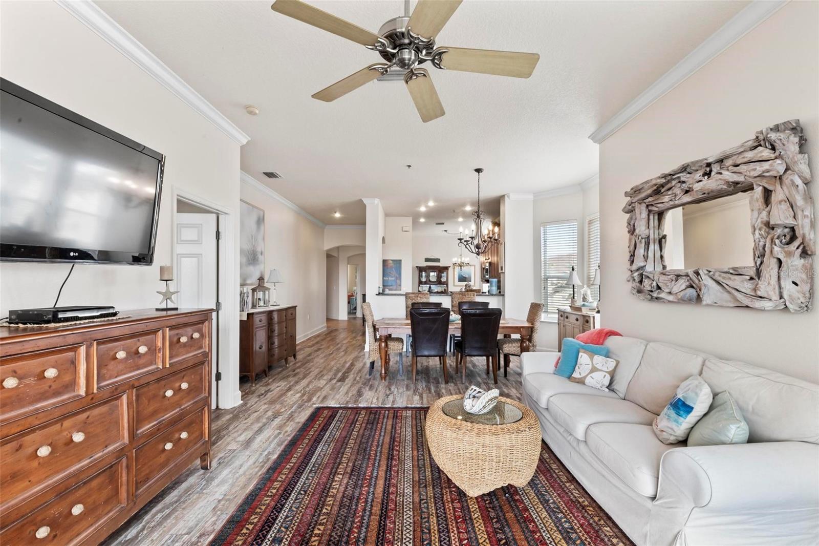 Image 31 of 88 For 35 Ocean Crest Way 1135