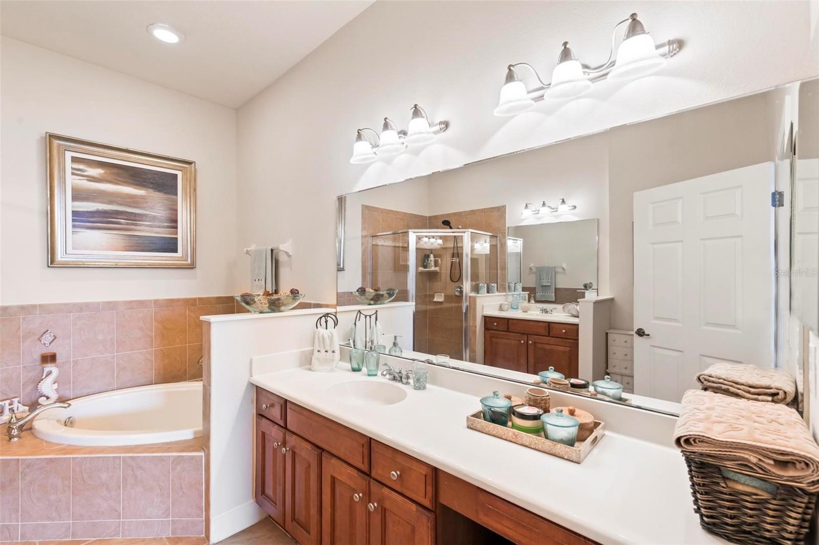 Image 38 of 88 For 35 Ocean Crest Way 1135