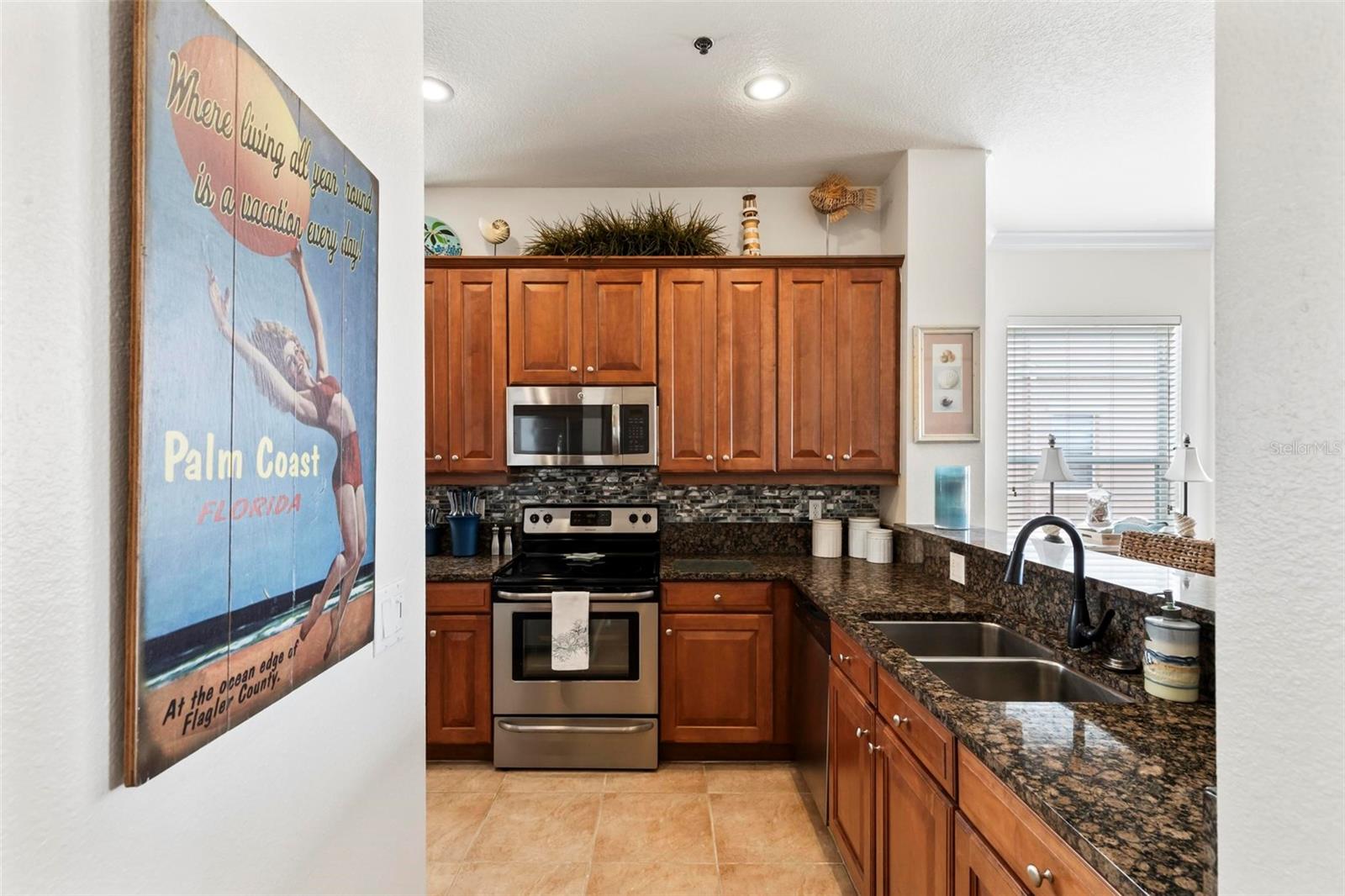 Image 8 of 88 For 35 Ocean Crest Way 1135