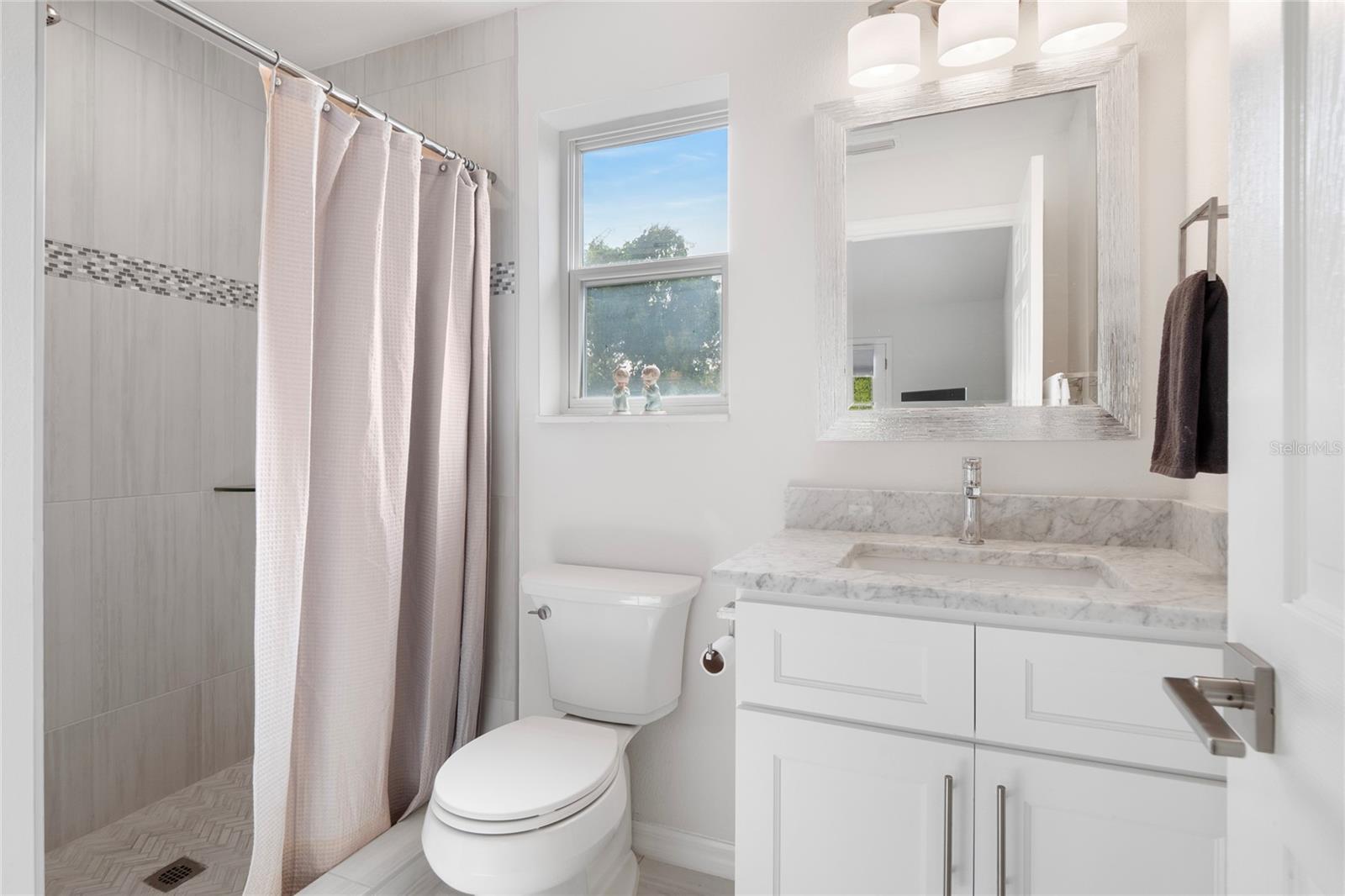 Image 44 of 67 For 45 Shady Lane N