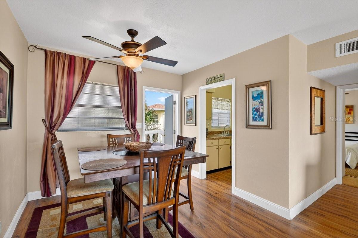 Image 4 of 33 For 2780 Ocean Shore Boulevard 9s