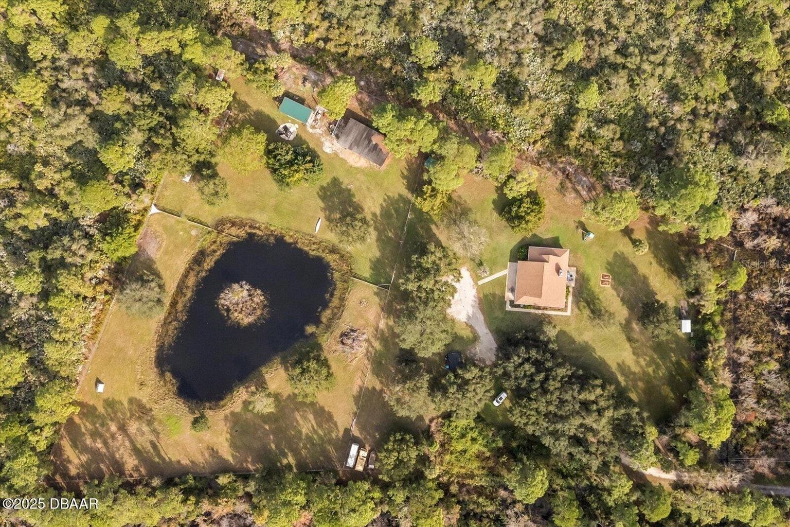 Image 2 of 36 For 475 Lazy Z Lane