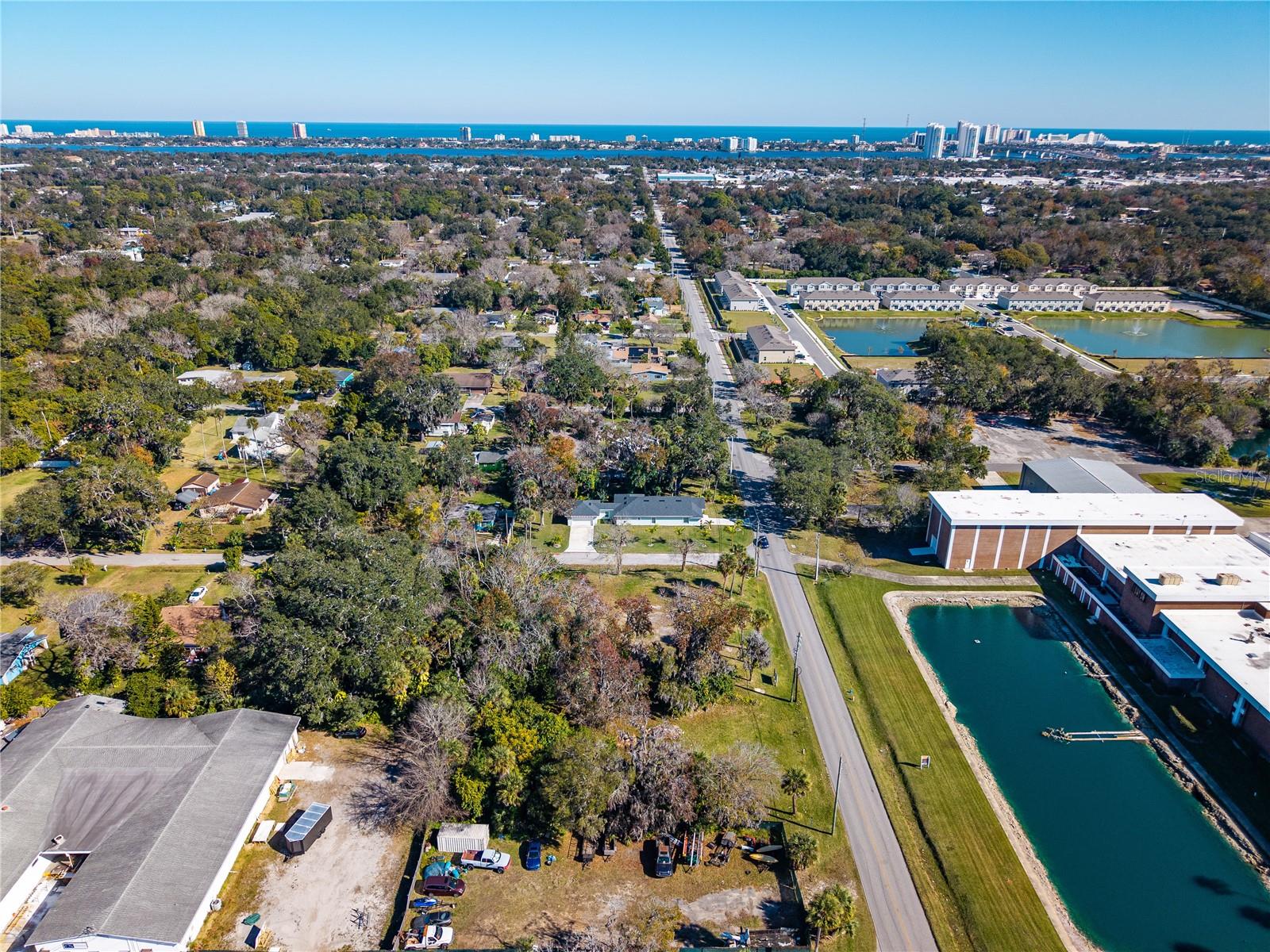 Image 22 of 37 For 818 6th Street