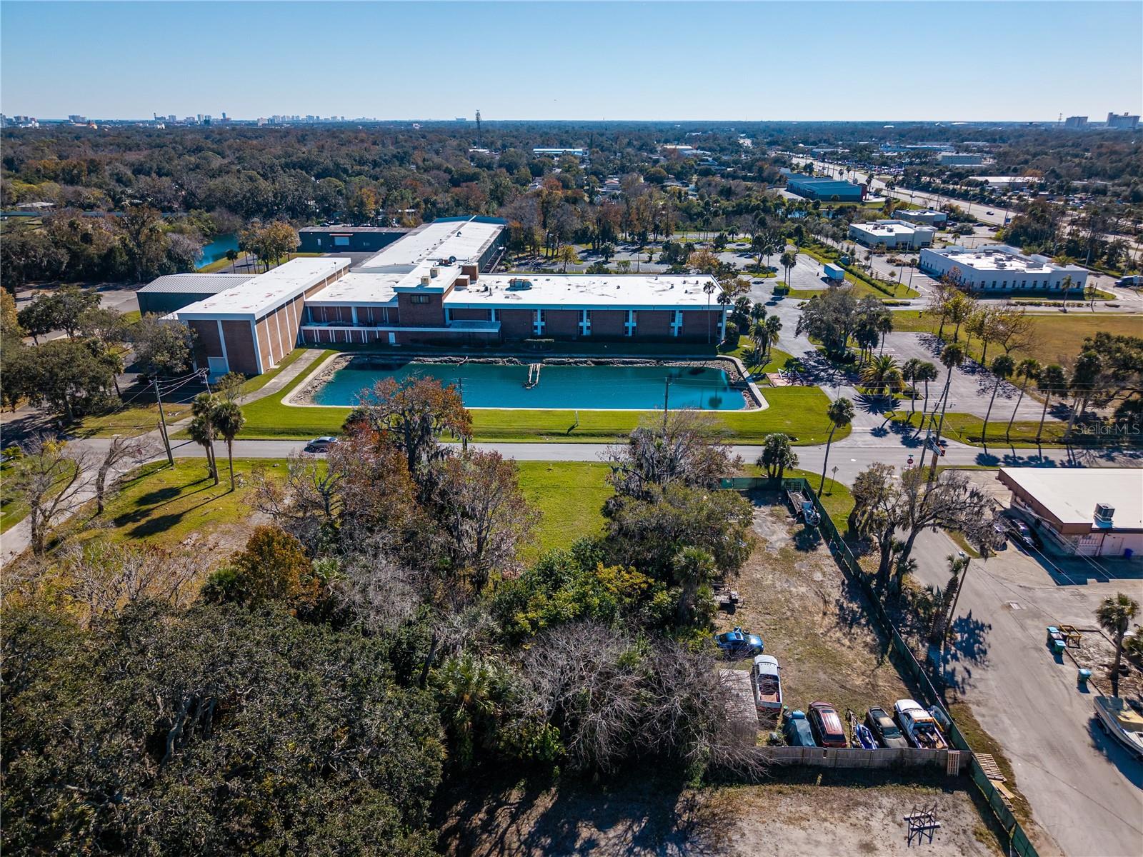 Image 29 of 37 For 818 6th Street