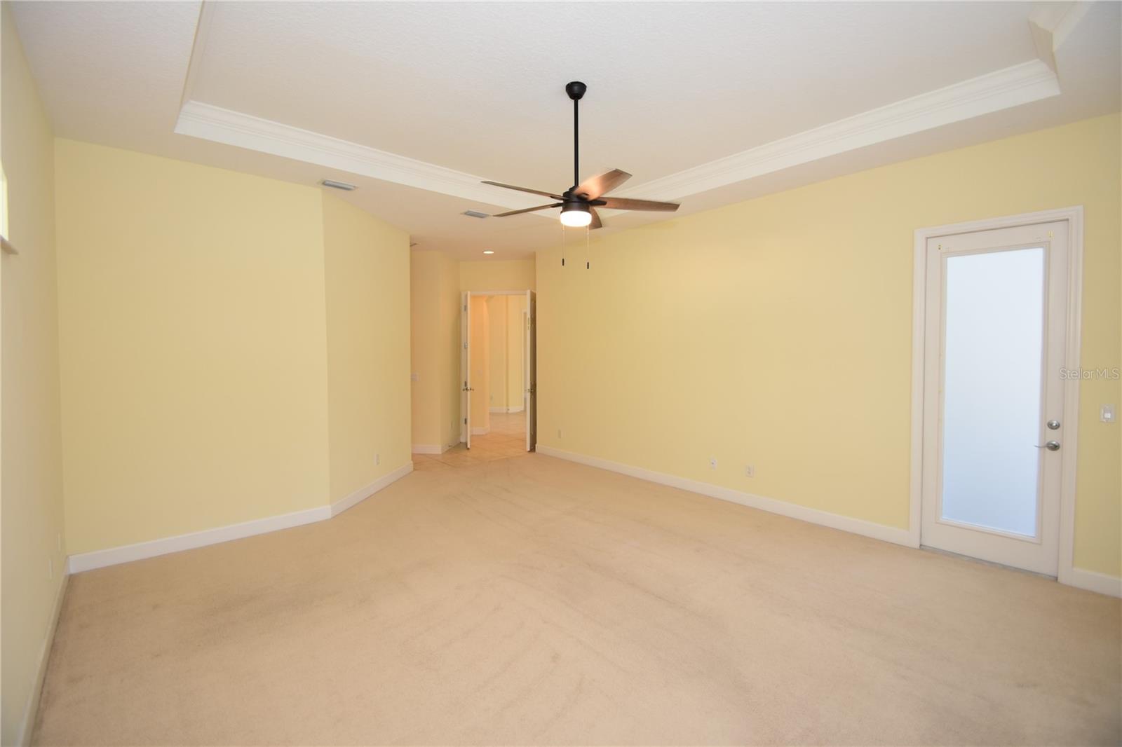 Image 19 of 66 For 17 Oasis Circle