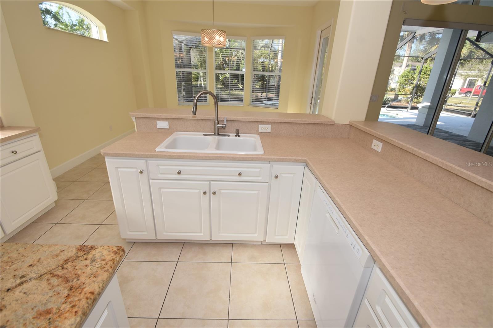 Image 41 of 66 For 17 Oasis Circle