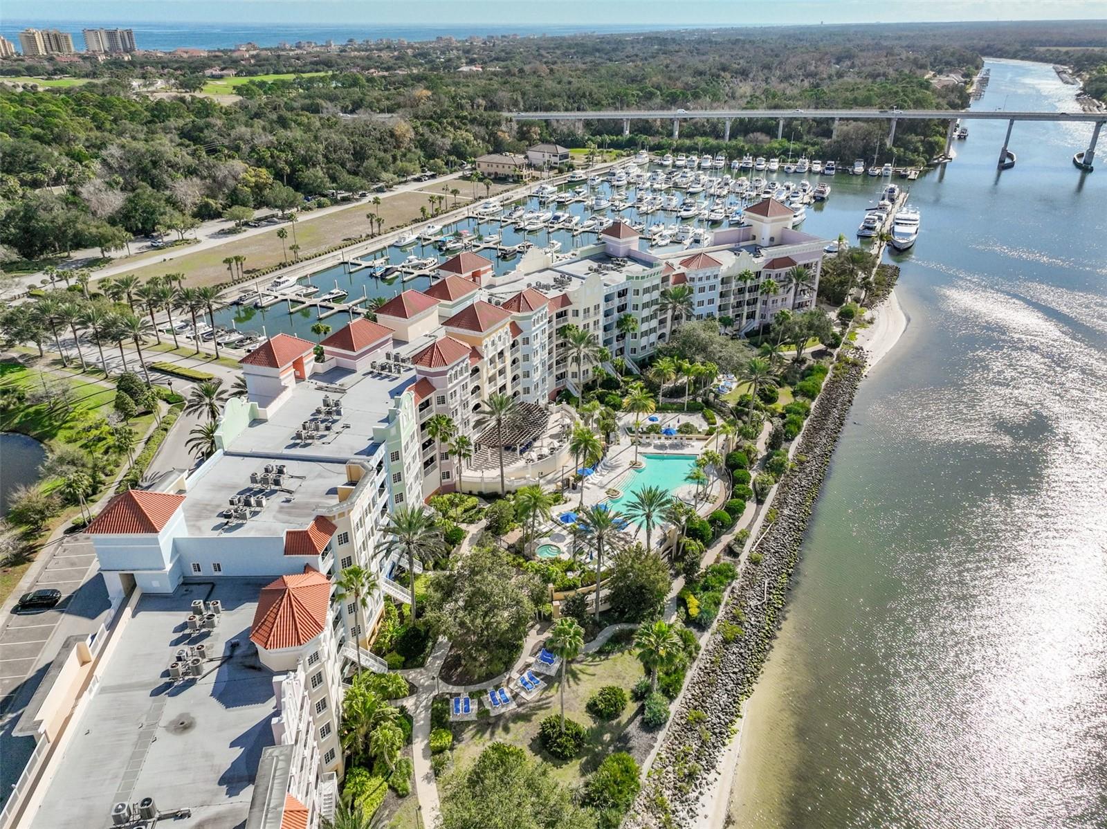 Image 20 of 39 For 268 Harbor Village Point N