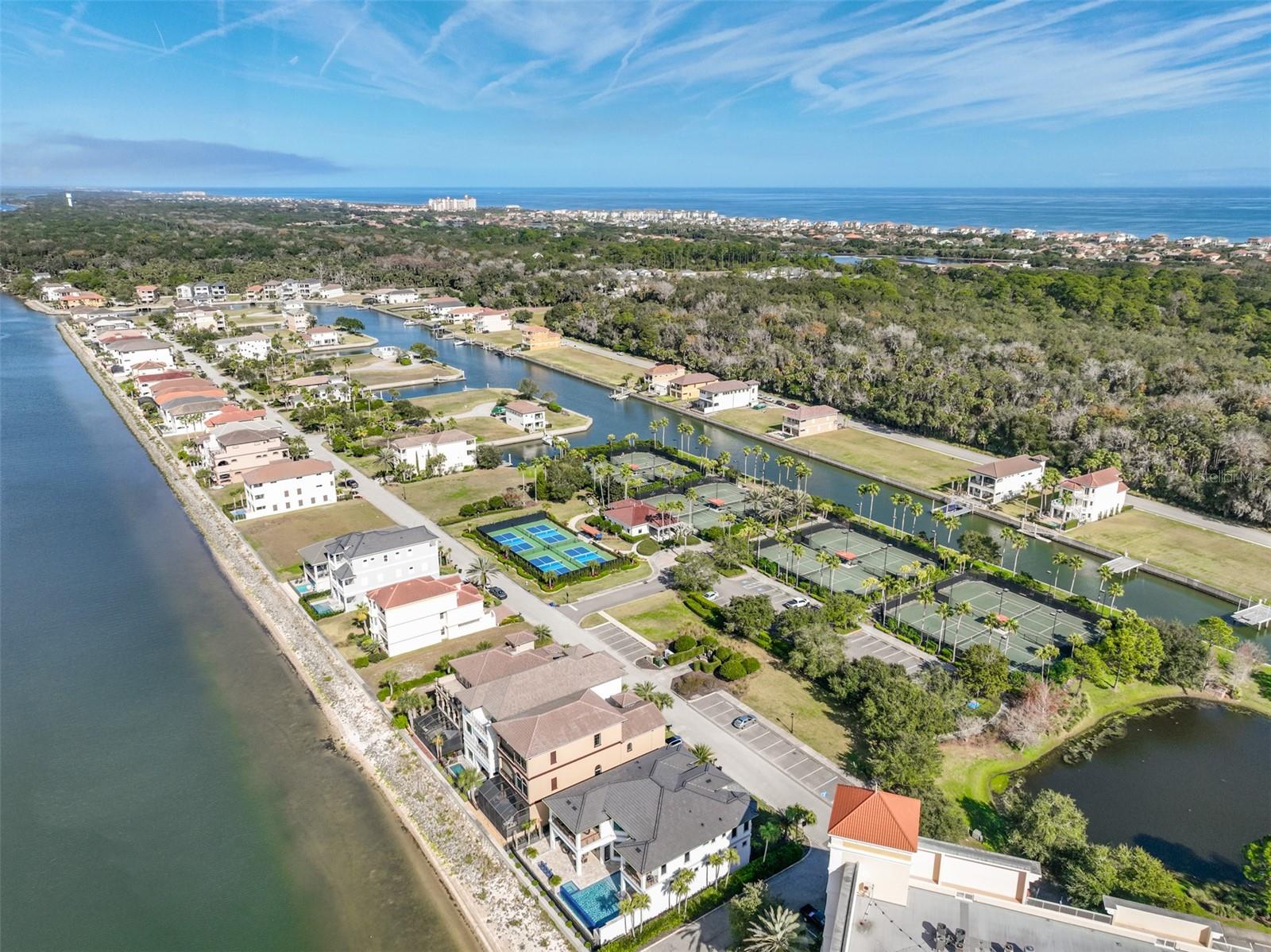 Image 22 of 39 For 268 Harbor Village Point N