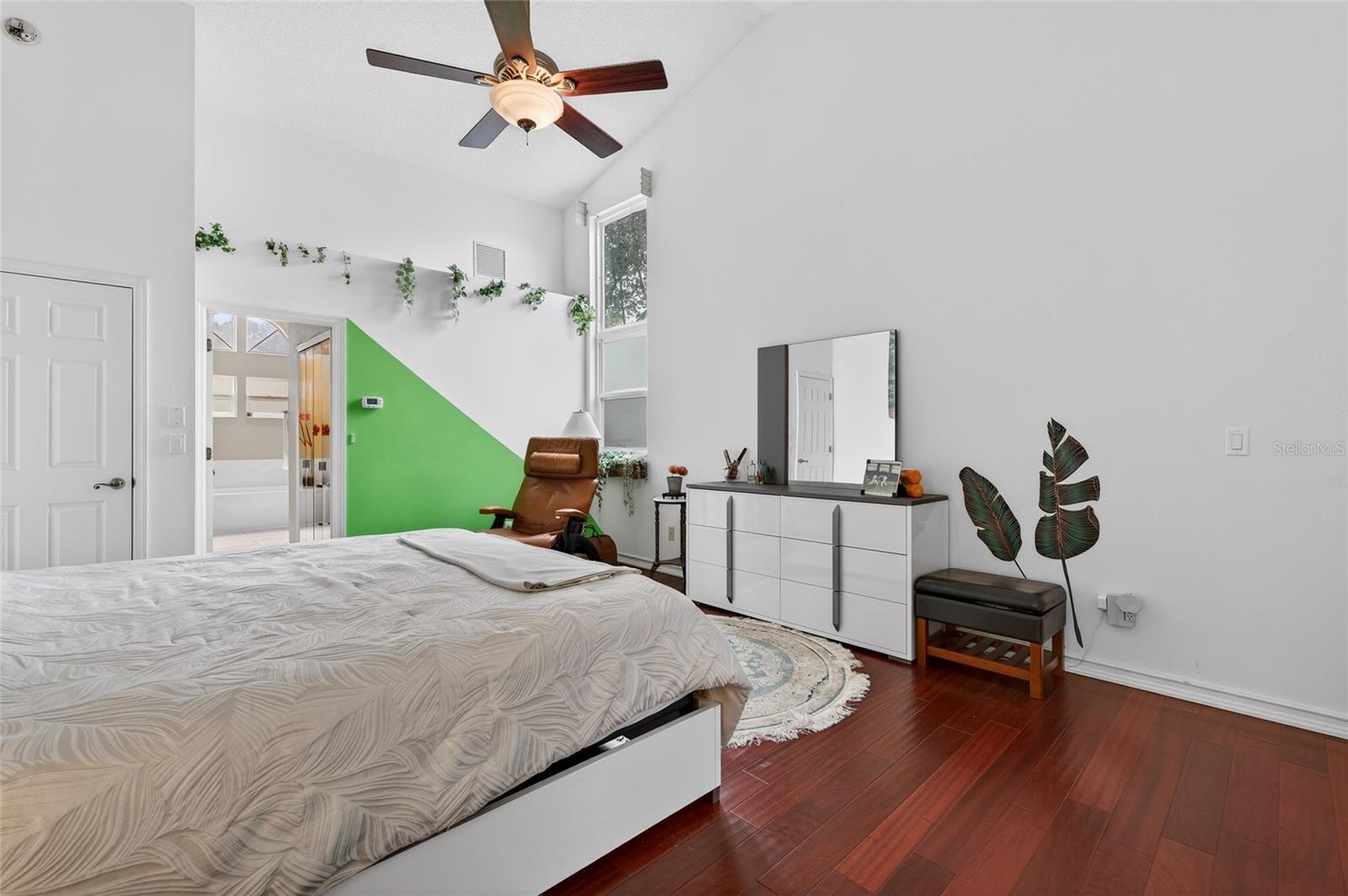 Image 27 of 42 For 114 Shadowcreek Way