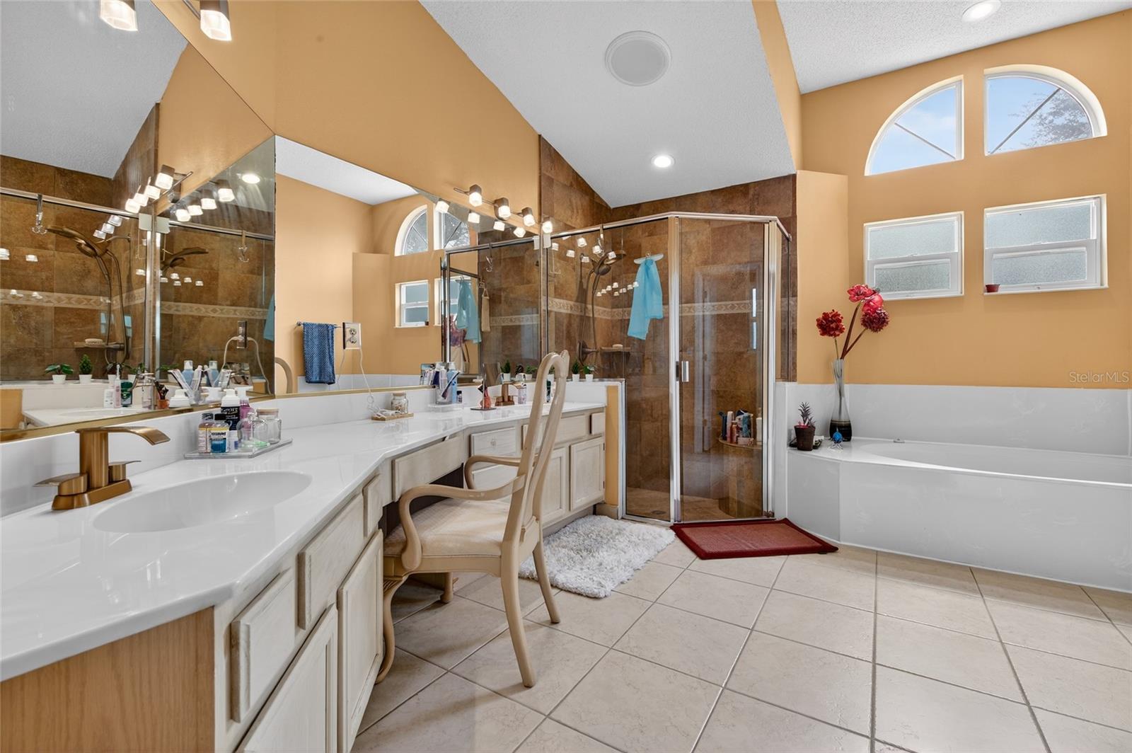 Image 29 of 42 For 114 Shadowcreek Way