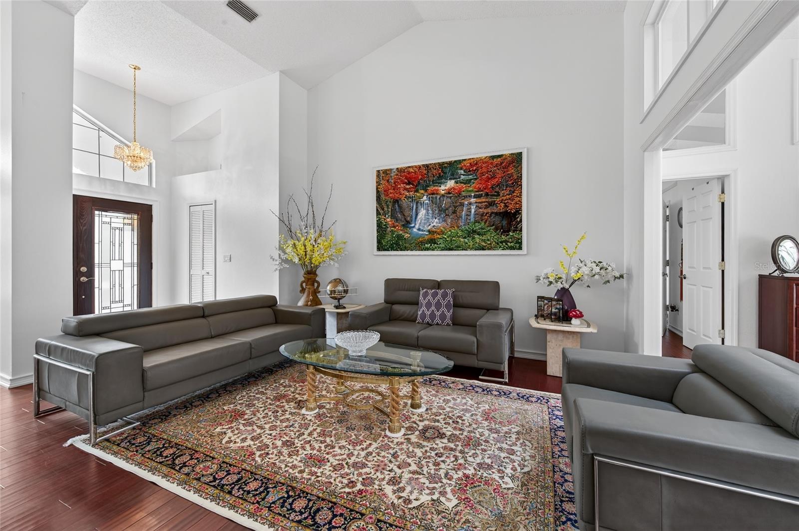 Image 8 of 42 For 114 Shadowcreek Way