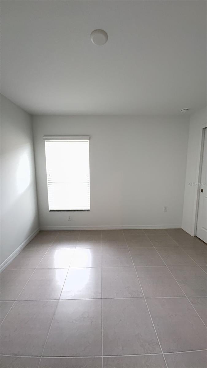 Image 16 of 27 For 4 Llobell Place A