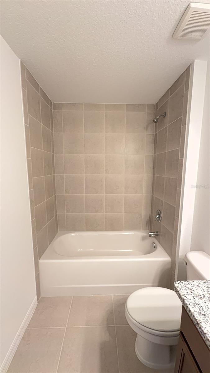 Image 20 of 27 For 4 Llobell Place A