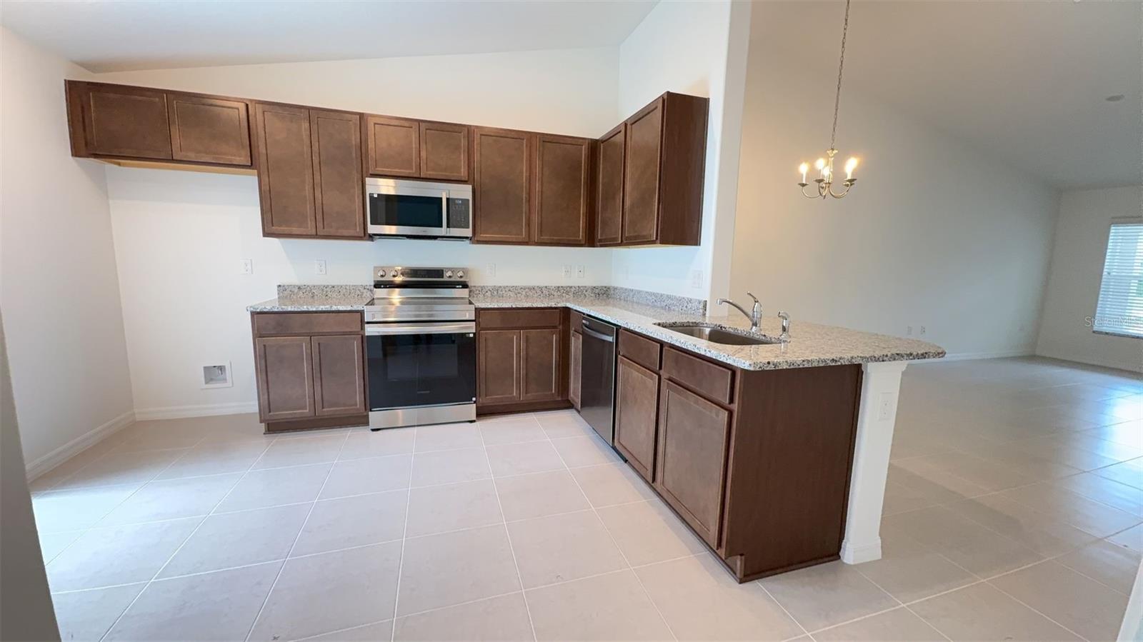 Image 5 of 27 For 4 Llobell Place A